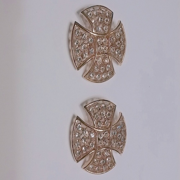 Gold tone earrings - Picture 5 of 7